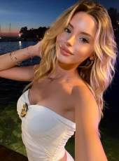 İki genç arkadaş Belinay - 0553 010 63 36