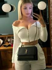 İzmir’den yeni gelen bayan Kumsal - 0531 030 00 53