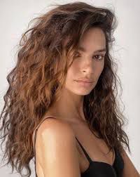 Aktif olarak sevişen VİP escort Dilara