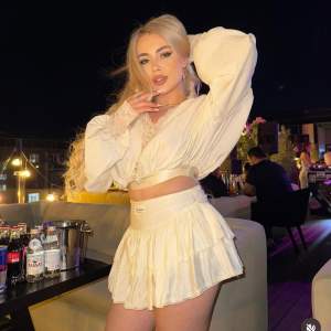 Atakum 20 yaşlı escort Julia