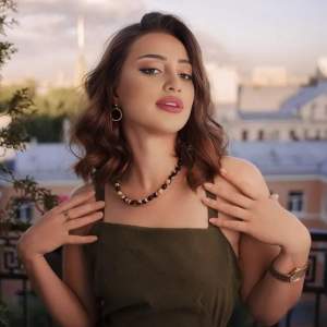 Hazal Atakum seksi bayan