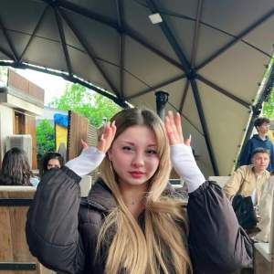 Oralda iddalı escort Adal 