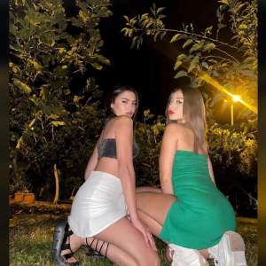 Prezervatifsiz 18 yaşlı FİT escort SEHER. İKİ ARKADAŞ