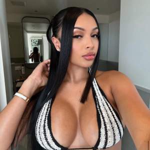 Samsun RUS VİP escort İzabella