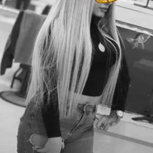 Sarışın Seks Bombası Ezgi