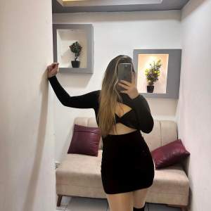 Yini Samsun Sarışın bayan Jale